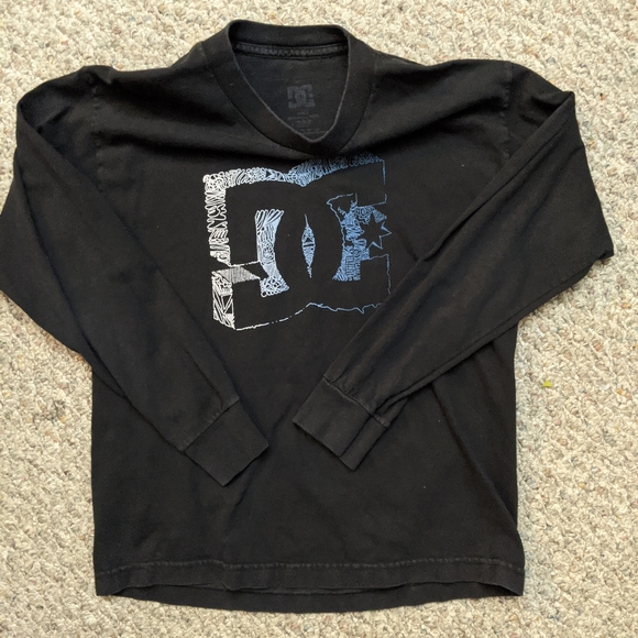 Bundle of (3) Boys long sleeve shirts - Picture 3 of 4